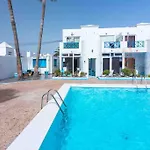 Maison De Vacances, Blue Lagoon ,climatise Avec Piscine, Wifi *