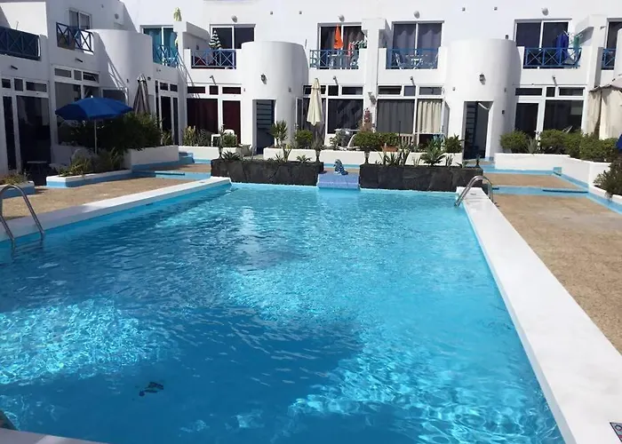 Maison De Vacances, Blue Lagoon ,climatise Avec Piscine, Wifi