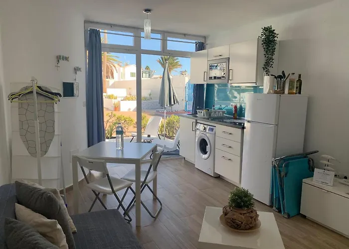 Maison De Vacances, Blue Lagoon ,climatisé Avec Piscine, Wifi