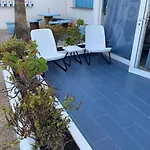 Апартаменты Maison De Vacances, Blue Lagoon ,climatise Avec Piscine, Wifi